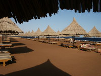 Египет, Шарм-эль-Шейх пляж отеля Sheraton Sharm Resort